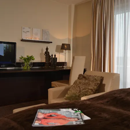 Ξενοδοχείο Friends