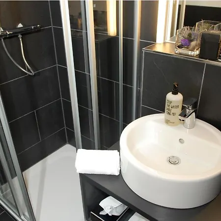 Szálloda Hotel Friends Cologne Partner Of Sorat Köln