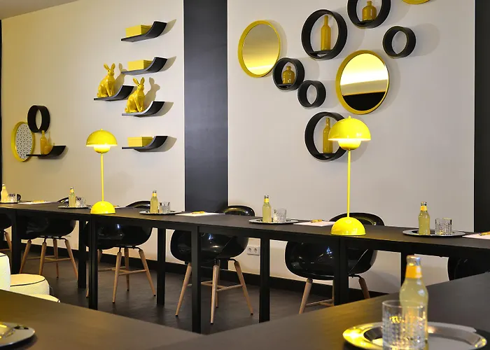 Ξενοδοχείο Friends 3*