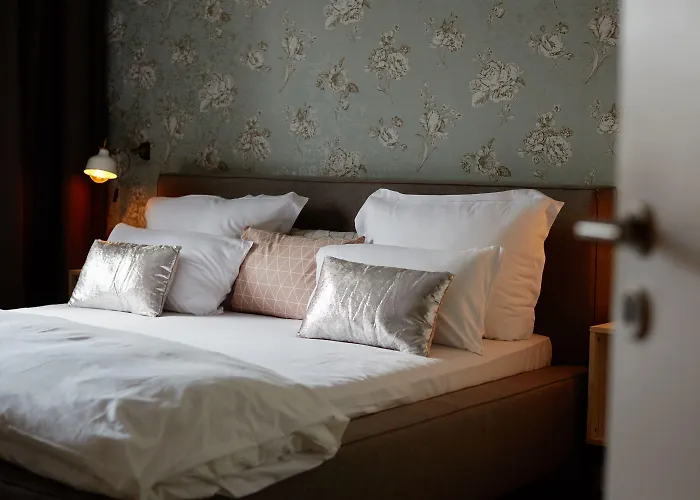 فندق Friends كولونيا