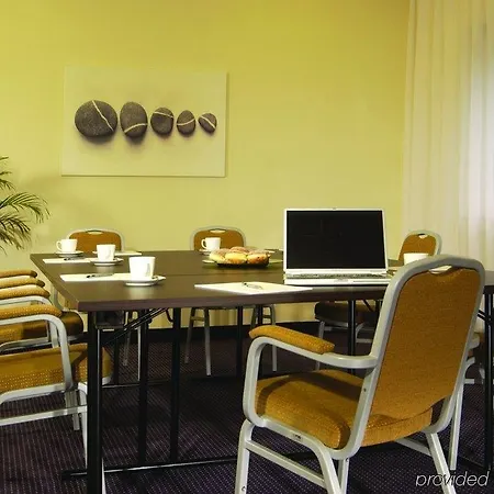 Friends Partner Of Sorat Otel
